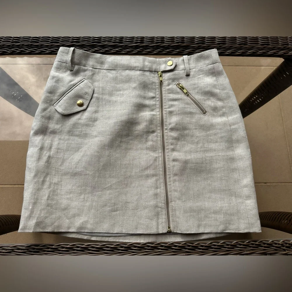 J. Crew Motorcycle Style 100% Linen Mini Skirt with Gold Accents (Size 6) - Picture 2 of 7